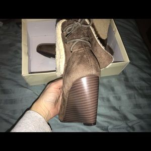 New - Laura Ashley Spencer Ankle Boots Sz 9M Taupe